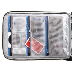 Think Tank Mochila Airport Accelerator | Mochila de gran capacidad para equipos fotográficos profesionales y compatible con equi