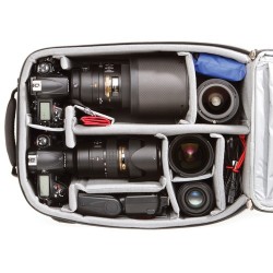 Think Tank Mochila Airport Accelerator | Mochila de gran capacidad para equipos fotográficos profesionales y compatible con equi