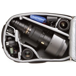 Think Tank Mochila Airport Accelerator | Mochila de gran capacidad para equipos fotográficos profesionales y compatible con equi