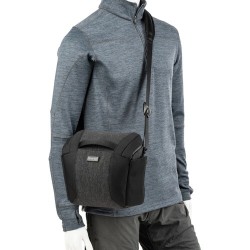 Think Tank SpeedTop Crossbody 10 Gris Estuche | Estuche tipo bandolera con acceso magnético para cámaras compactas o mirrorless