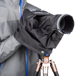 Think Tank Funda Impermeable de Emergencia - Medium | Cobertura ligera para cámaras DSLR con objetivo estándar
