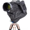 Think Tank Funda Impermeable de Emergencia - Medium | Cobertura ligera para cámaras DSLR con objetivo estándar