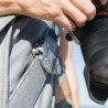 Peak Design Capture Clip V3 Sin Placa Plateada | Clip metálico para sujetar cámara a mochila o cinturón