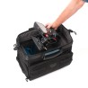 Tenba Bolsa de Hombro Cineluxe V2 16 Negra | Bolsa profesional para cámaras de video y accesorios