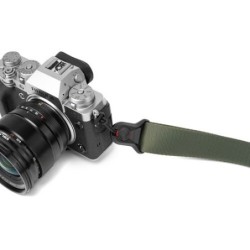 Peak Design Slide Lite Sage Correa | Correa ligera y elegante para cámaras mirrorless y réflex compactas