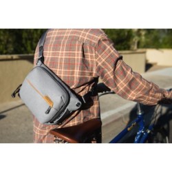 Peak Design Everyday Sling 3L V2 Gris Estuche | Estuche compacto para cámara y accesorios de uso diario